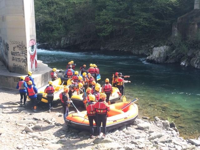 RAFTING SUL FIUME LIMA